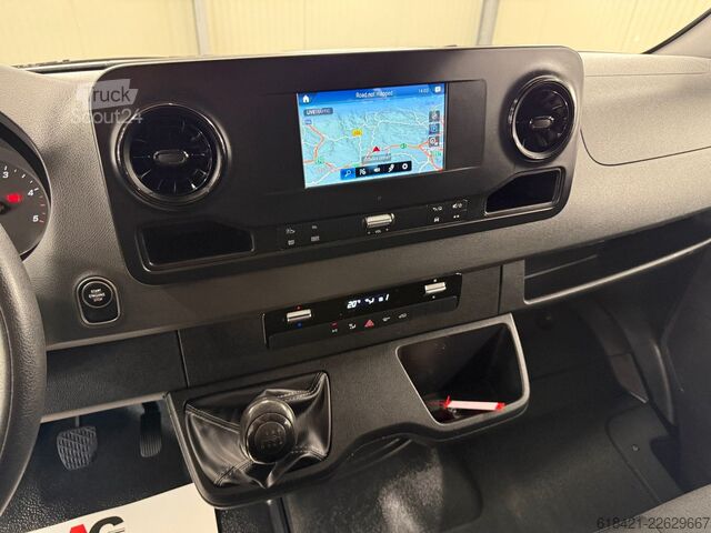 Kassevogn MERCEDES-BENZ Sprinter III Kasten RWD/AWD 319 CDI V6 RWD L3 /