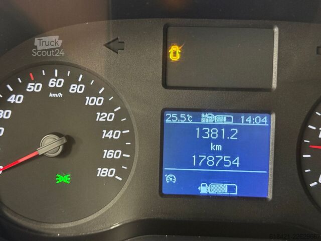 Kassevogn MERCEDES-BENZ Sprinter III Kasten RWD/AWD 319 CDI V6 RWD L3 /