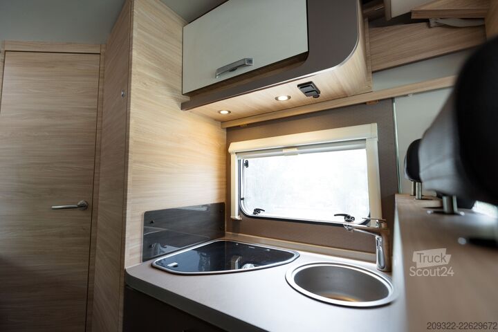 Halvintegreret autocamper Fiat Ducato Weinsberg Carasuite 2020 | Completamente accessoriato|5 posti letto