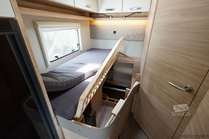 Halvintegreret autocamper Fiat Ducato Weinsberg Carasuite 2020 | Completamente accessoriato|5 posti letto