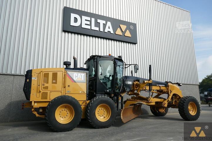 Grader Caterpillar 120M2