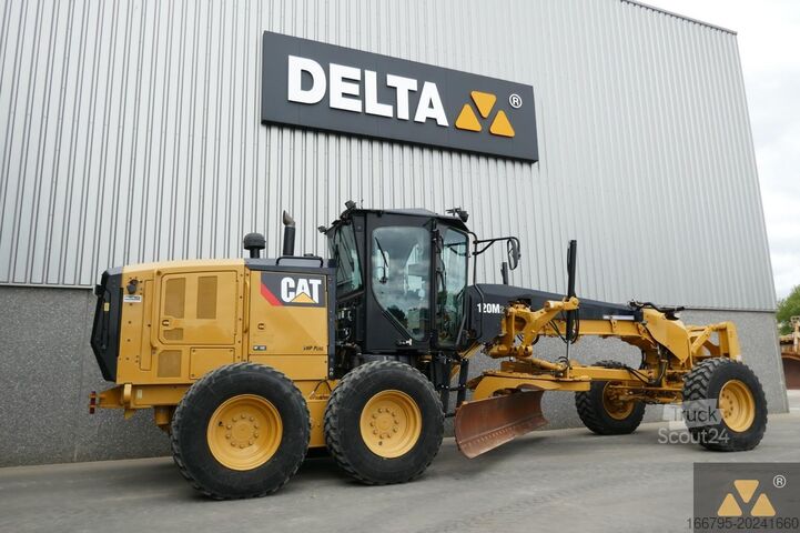 Grader Caterpillar 120M2