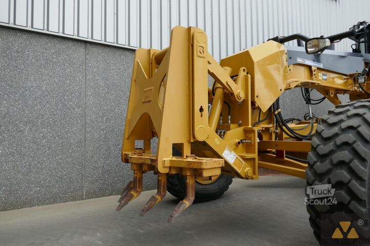 Grader Caterpillar 120M2