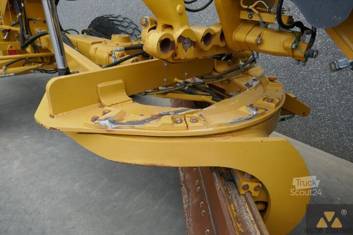Grader Caterpillar 120M2