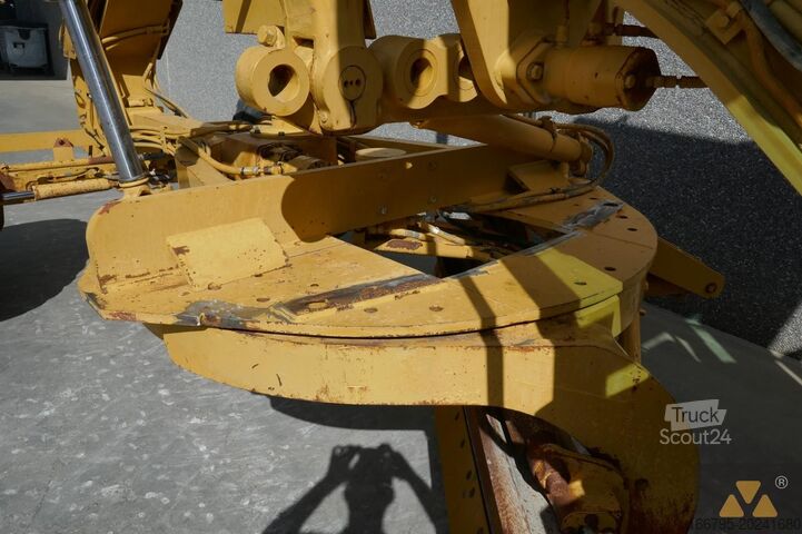 Грейдер Caterpillar 140H