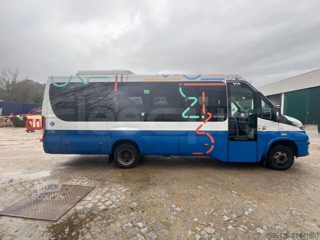 Trasporto persone IVECO Daily