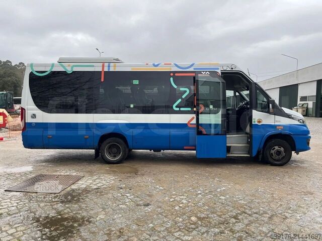 Trasporto persone IVECO Daily