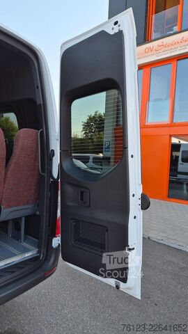 Minibus MERCEDES-BENZ 10 x 517 Sprinter Lord Light  22 SS Aktionspreis