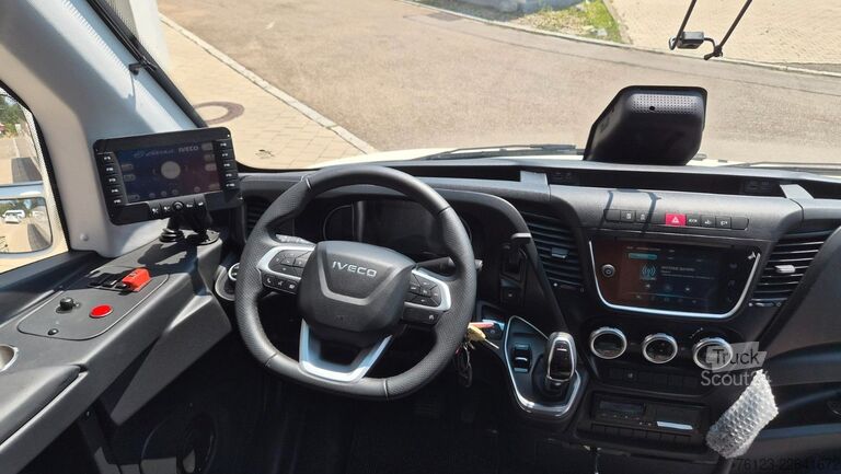 Miniautocarro IVECO 2x Daily 70 Lagerfahrzeug Ferqui Sunrise 2,5 m B