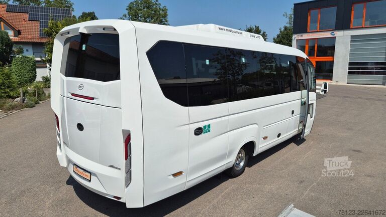 Miniautocarro IVECO 2x Daily 70 Lagerfahrzeug Ferqui Sunrise 2,5 m B