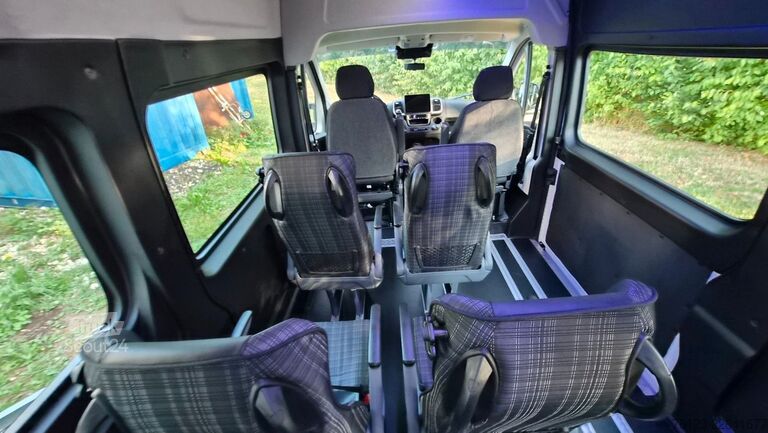 Kleinbus FIAT Ducato 9 Sitzer Mobility Airlineboden Rolli