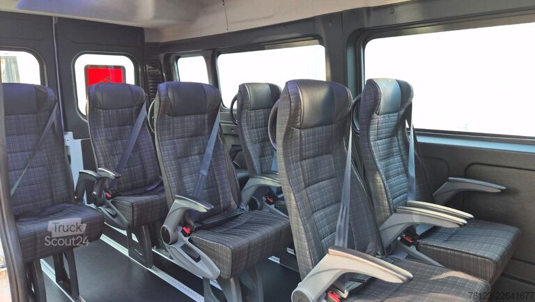 Kleinbus FIAT Ducato 9 Sitzer Mobility Airlineboden Rolli