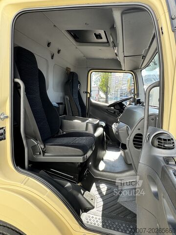 Camion frigorifique avec rails tubulaires et hayon élévateur Mercedes-Benz Atego 1323L 4-Fleisch-Rohrbahnen TK T600