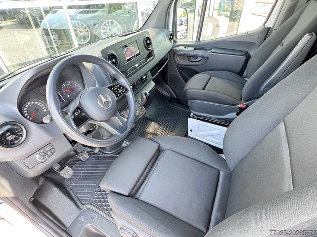 Skriňová dodávka Mercedes-Benz Sprinter 315 AHK 3,5*t Klima