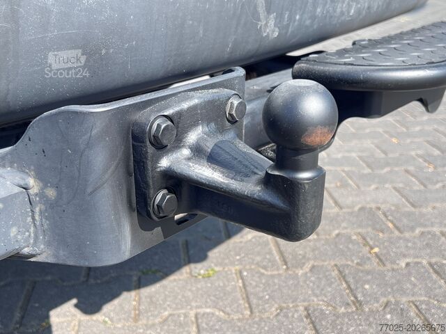 Skriňová dodávka Mercedes-Benz Sprinter 315 AHK 3,5*t Klima