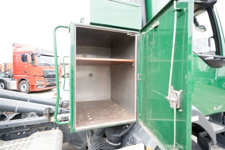 Système de bras à crochet DAF LF 260 - 47.000 KM