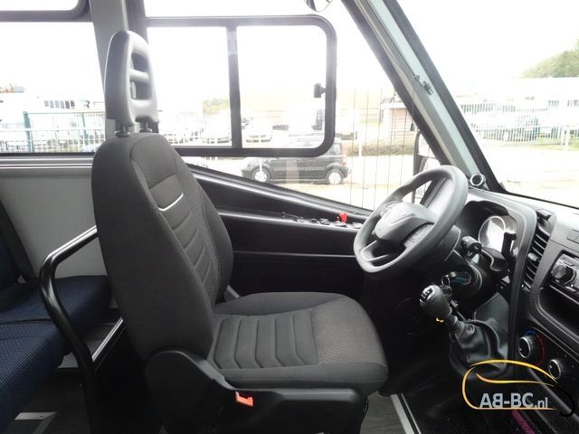 Autobus za međugradski prevoz IVECO Aveuro Ambra 35 seats Euro 6 NEU