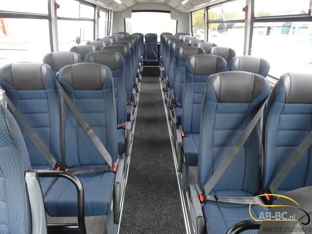Autobus za međugradski prevoz IVECO Aveuro Ambra 35 seats Euro 6 NEU