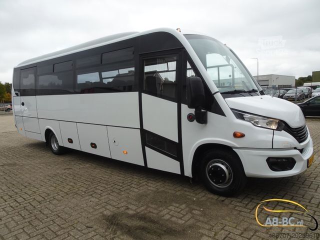 Autobus za međugradski prevoz IVECO Aveuro Ambra 35 seats Euro 6 NEU