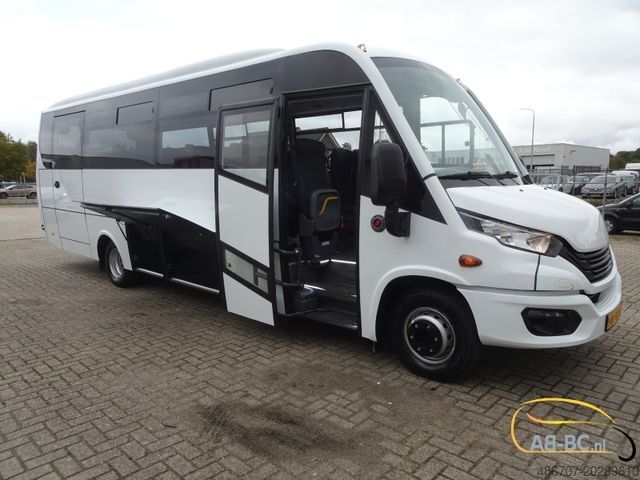 Autobus za međugradski prevoz IVECO Aveuro Ambra 35 seats Euro 6 NEU