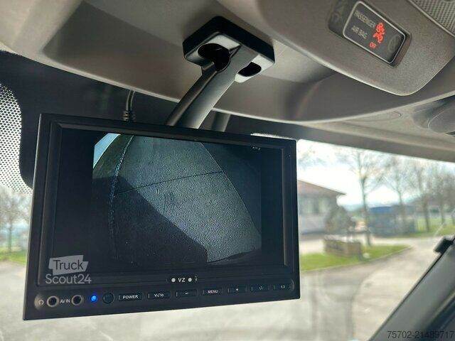 Furgon Renault Master Haras 1-2 Pferde