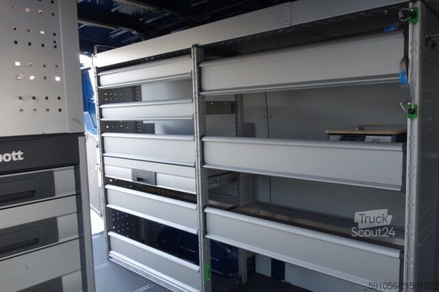 Dobozos furgon Volkswagen Crafter 35 Kasten L2H1 BOTT-WERKTATT/REGAL/LED