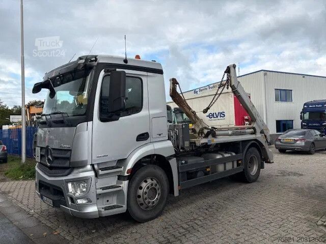 Portalo rankų sistema Mercedes-Benz Antos 1835