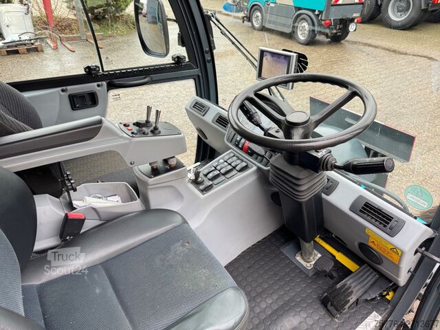 Özelleştirilmiş panelvan HAKO Citymaster 2200 Sweeper Kehrmaschine