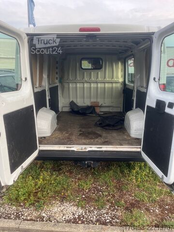 Панельний фургон Citroën Jumper Kasten 30 L1H1 Club BlueHDi 120 Start&Sto