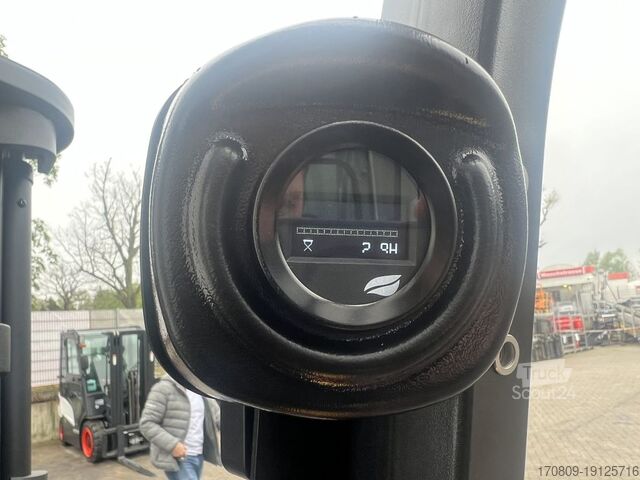 Stivuitor frontal EP TCL101