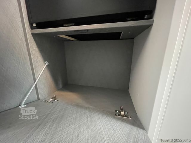 Halvintegreret autocamper ETRUSCO T 6.9 SBC | 7,0 m Raumwunder!