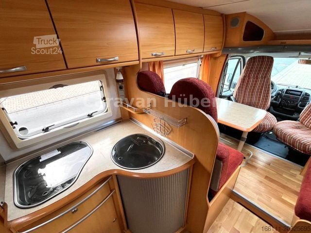 Halvintegreret autocamper LMC TI 662 - Festbett - Solar - Markise - AHK -