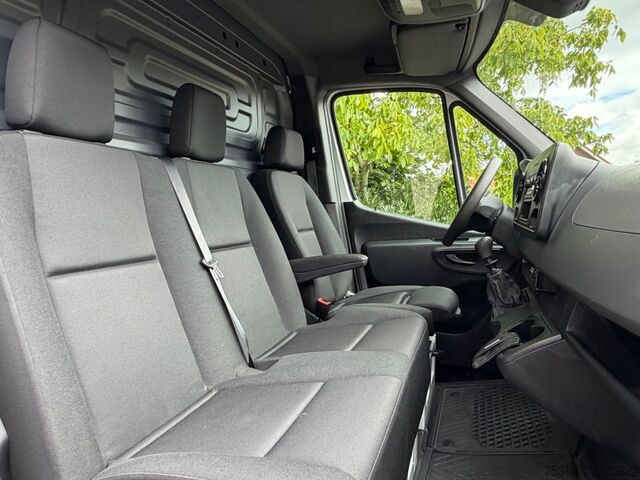 Ploščati dostavnik MERCEDES-BENZ Sprinter 317 BlueTEC Lang 2 x Schiebetür Klima