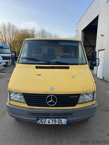 Teherautó Mercedes-Benz Sprinter **410D-5CYLINDER-MANUAL PUMP**