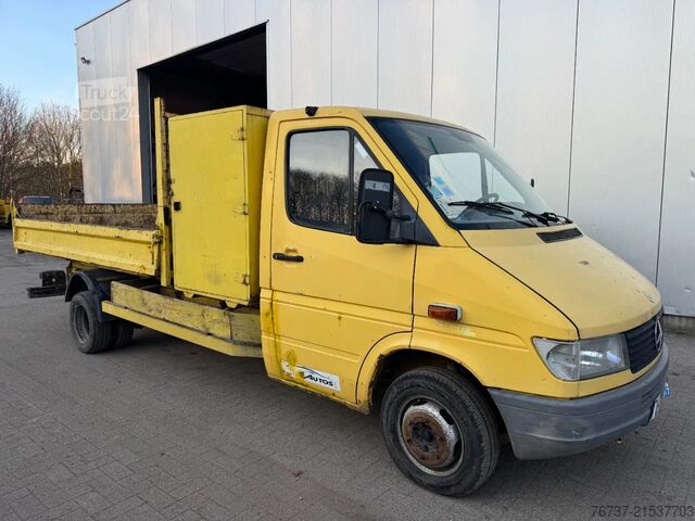 Teherautó Mercedes-Benz Sprinter **410D-5CYLINDER-MANUAL PUMP**