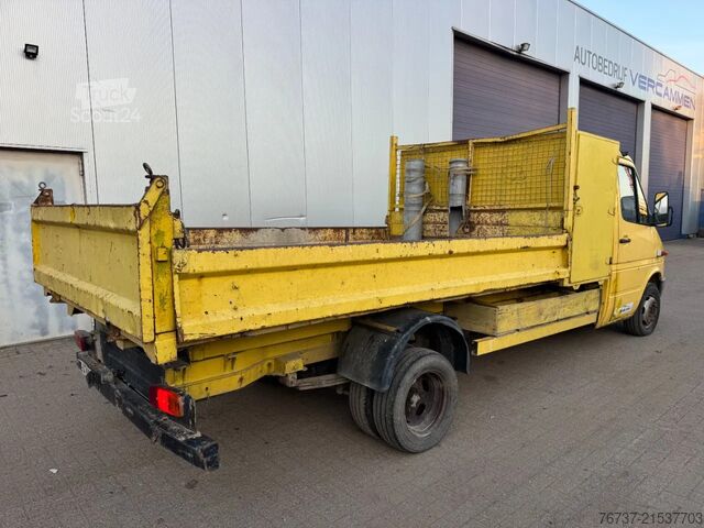 Teherautó Mercedes-Benz Sprinter **410D-5CYLINDER-MANUAL PUMP**