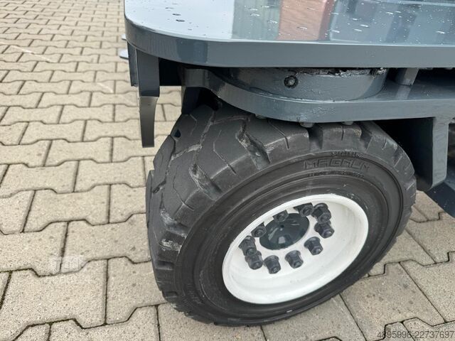 štvorcestný vysokozdvižný vozík Combilift C4500 /Triplex 6000 mm/Air condition