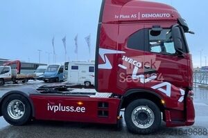 Standarta vilcējs Iveco S-Way AS440S49T/FP