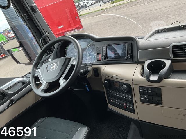 Vrachtwagen met kraan Man TGX 26.420 Palfinger 42 Tonmeter laadkraan