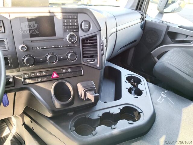 σασί φορτηγού Mercedes-Benz ANTOS 1827L