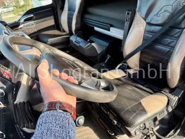 Standard-SZM MAN TGX 18.500 XXL / 2 x Tank / Voll Luft / Euro 6