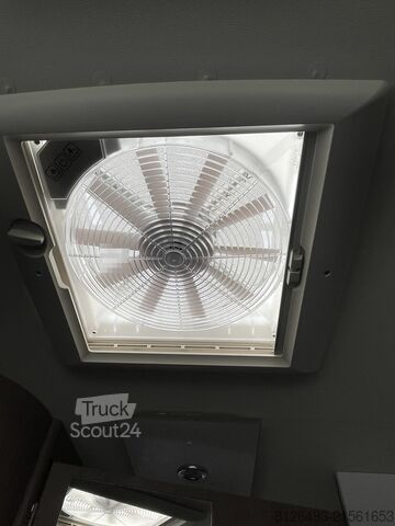 Integriertes Wohnmobil Burtsner IXEO I 728 G