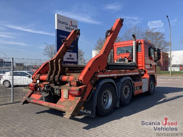 Camión volquete MAN TGS 25.500 - Hyva Absetzkipper - Funk