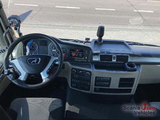 Camión volquete MAN TGS 25.500 - Hyva Absetzkipper - Funk