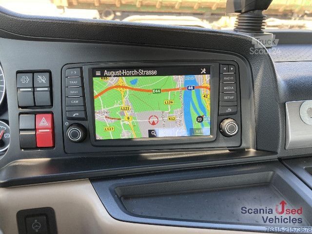 Camión volquete MAN TGS 25.500 - Hyva Absetzkipper - Funk