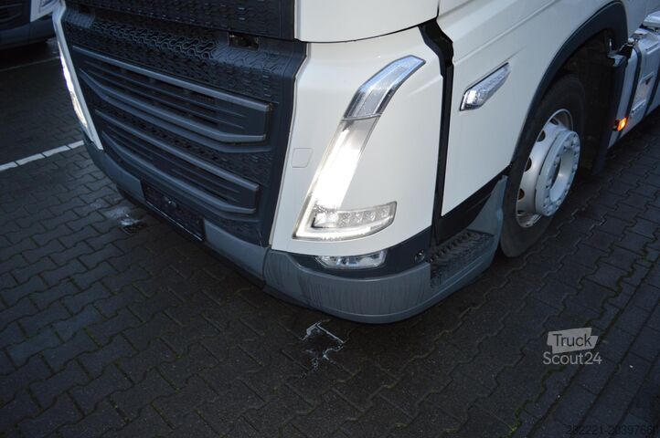 Tracteur standard VOLVO FH 500 Globetrotter XL Varios
