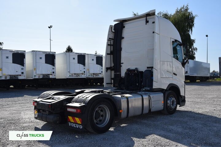 стандартний тракторний агрегат VOLVO FH 500 Globetrotter XL Varios