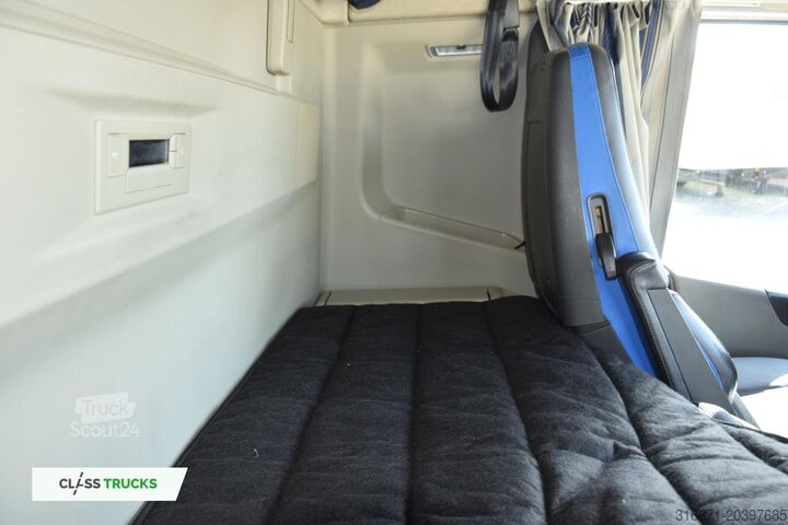 стандартний тракторний агрегат VOLVO FH 500 Globetrotter XL Varios