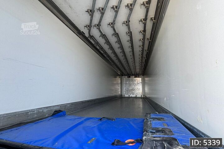 Trasporto refrigerato/congelato Schmitz Cargobull SKO 24 / Meathang / Disk / Carrier Vector 1950 ...