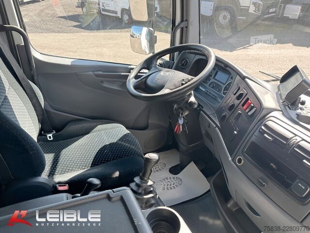 Skåpbil MERCEDES-BENZ Atego 816 Koffer mit Ladebordwand Bär